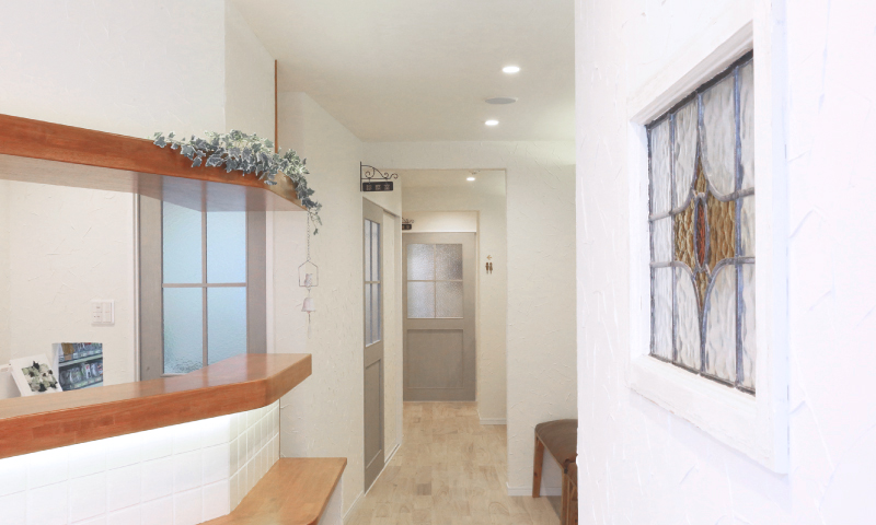 芦屋・神戸の麻酔科医によるペインクリニック「芦屋ピッコロ診療所」の待合室写真